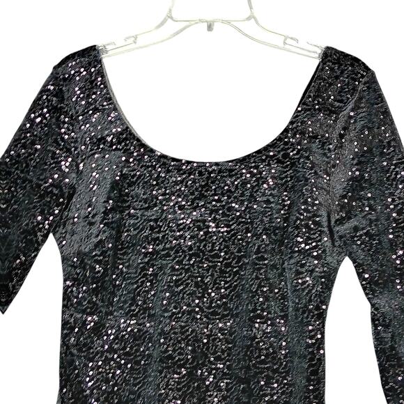 Sequined Cocktail Dress Size Small Bodycon Low Back Black 3/4 Sleeves No Tags - Picture 3 of 11